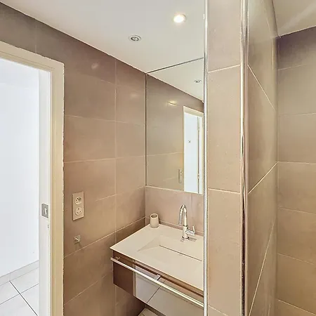 57m2 - 2 Chambres, Terrasse, Croisette-martinez