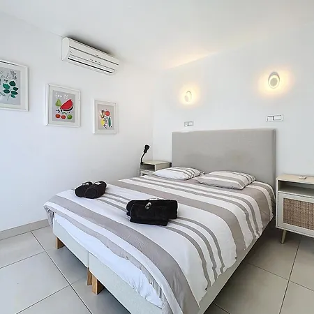 57m2 - 2 Chambres, Terrasse, Croisette-martinez * Cannes