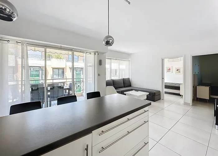 Apartment 57m2 - 2 Chambres, Terrasse, Croisette-martinez *