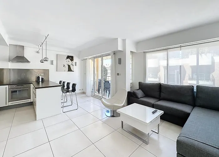 57m2 - 2 Chambres, Terrasse, Croisette-martinez كان