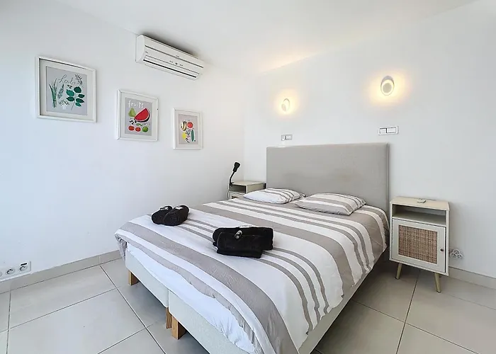 57m2 - 2 Chambres, Terrasse, Croisette-martinez * Cannes